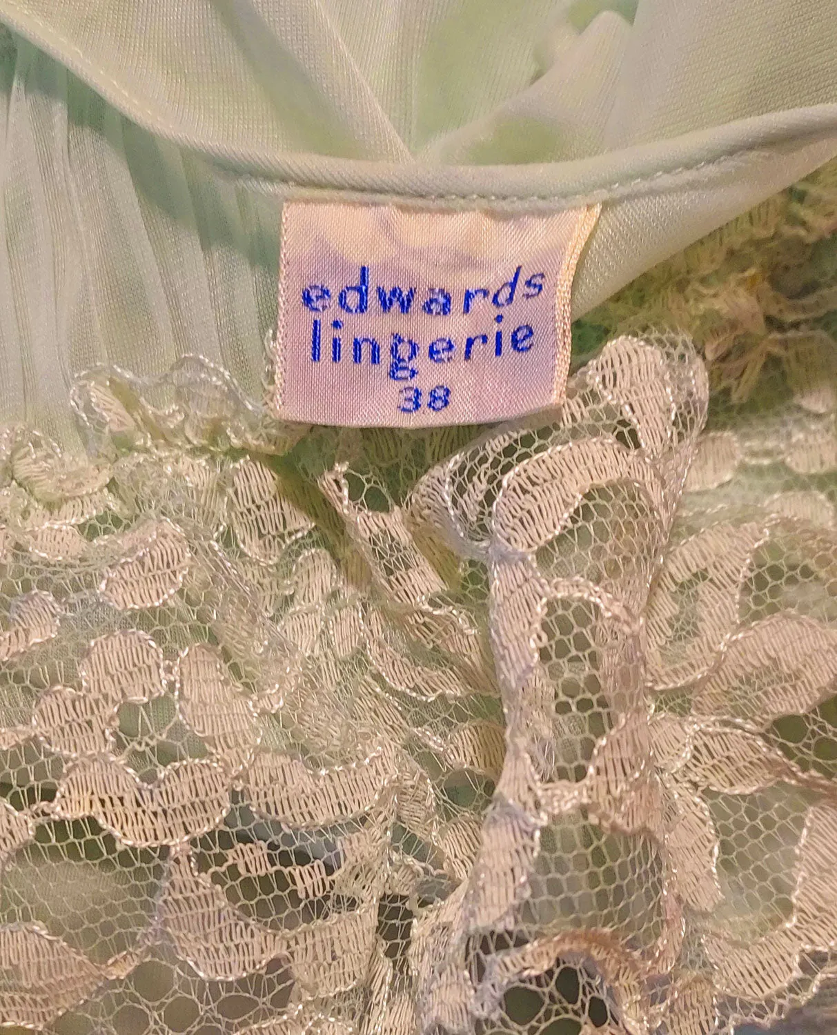 * VINTAGE 1950s / 1960S EDWARDS LINGERIE LACE & PLEATS MINT GREEN NIGHTGOWN IN NEPTUNE