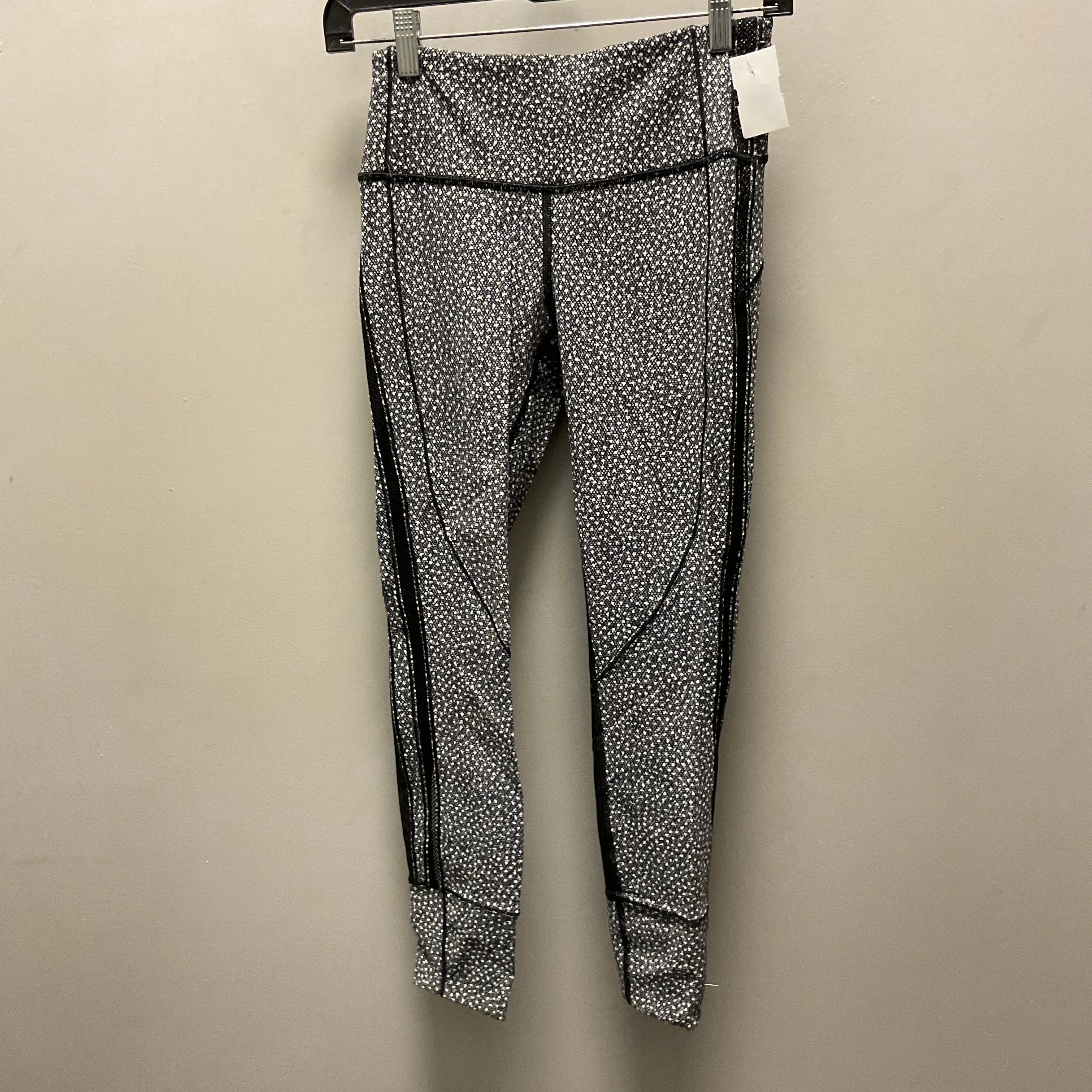 Athletic Leggings Capris By Lululemon  Size: S