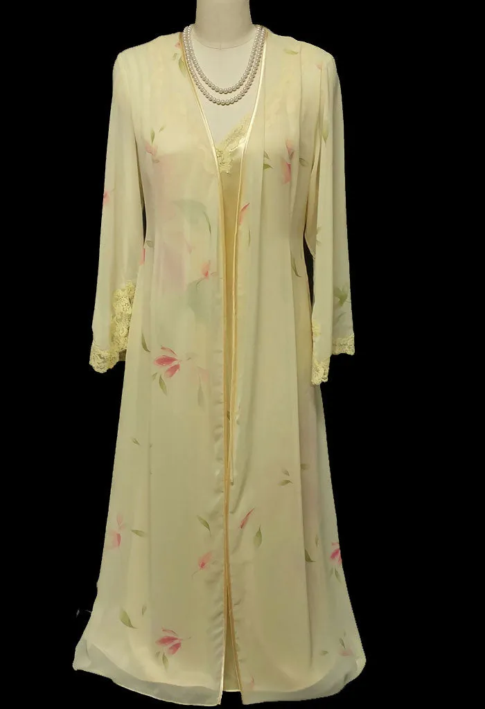 *BEAUTIFUL BIAS CUT VALERIE STEVENS SHEER CHIFFON & SATIN PEIGNOIR & NIGHTGOWN SET IN LEMON BUTTER COOKIE