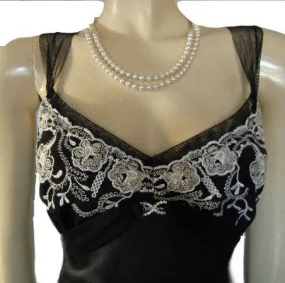 BEAUTIFUL FLORA NIKROOZ BLACK & SILVER EMBROIDERED SATIN NIGHTGOWN  ADORNED WITH A SPARKLING RHINESTONE CLIP- EXTRA LARGE - XL