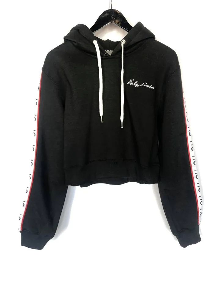 SIGNATURE CROP HOODIE