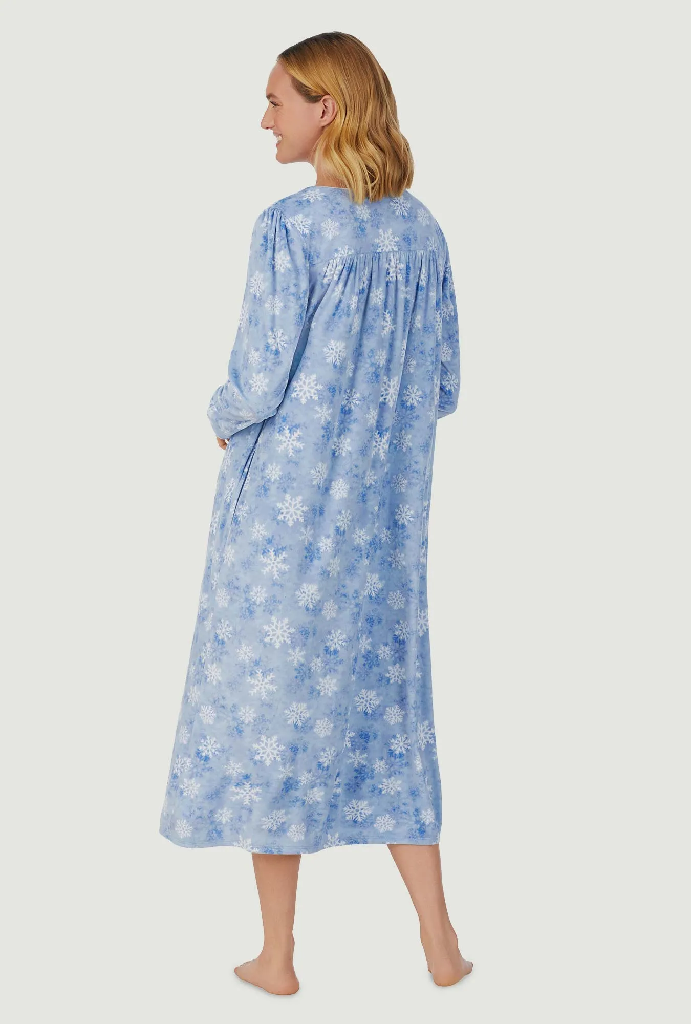 Snowflake Wonderland Cozy Fleece Gown