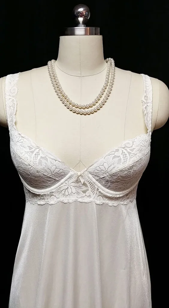 *VINTAGE OLGA LACE BRA NIGHTGOWN IN BRIDAL DAY