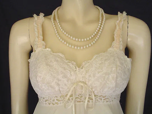 *VINTAGE OLGA "SLEEPING PRETTY" LACE BRA NIGHTGOWN IN SWEET CREAM