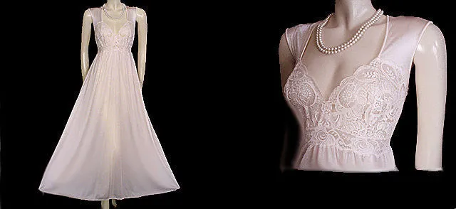 *VINTAGE OLGA RARE STYLE SPANDEX LACE NIGHTGOWN IN ROMANCE - SIZE XL