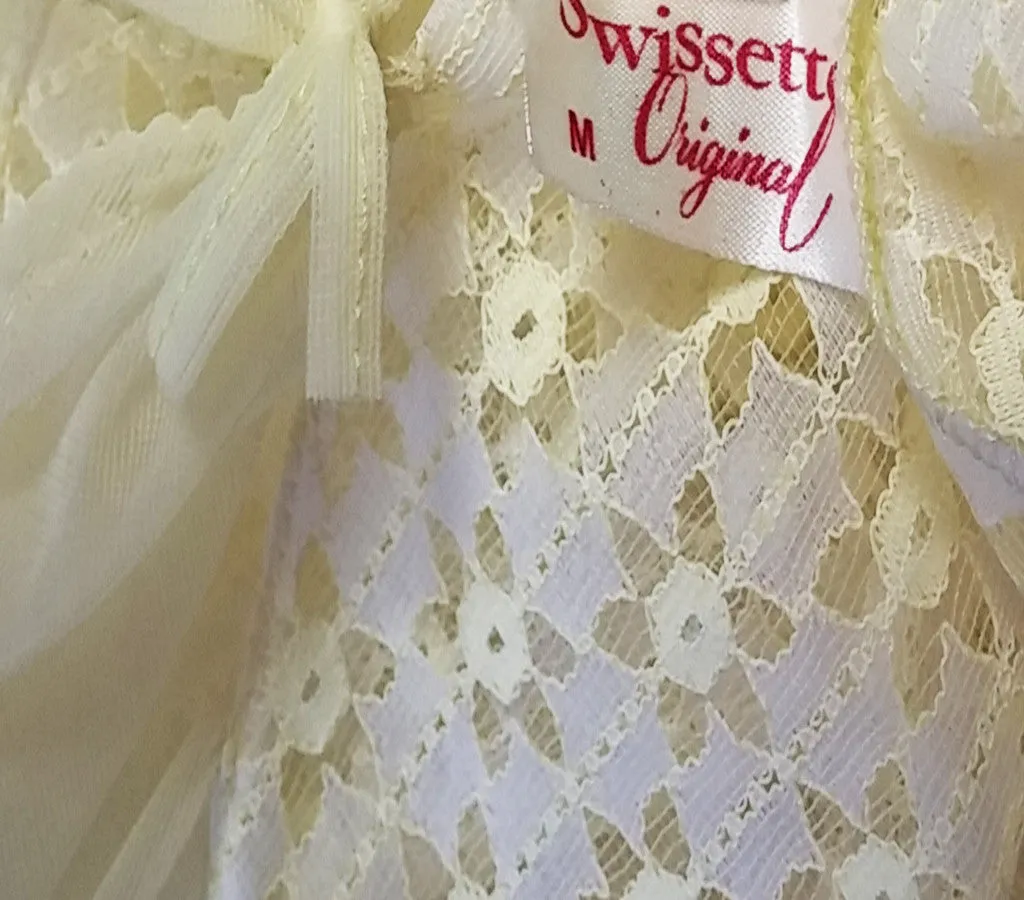 *VINTAGE SWISSETTE ORIGNAL EYELET PEIGNOIR & DOUBLE NYLON NIGHTGOWN SET IN LEMON MERINGUE